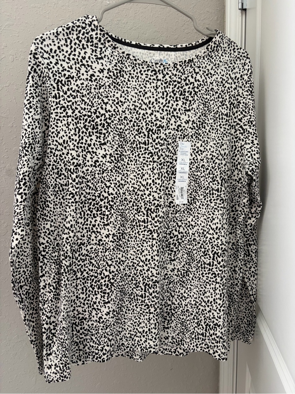 croft & barrow Black and White Dotted Animal-Print Long Sleeve Top